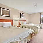 Niagara Lodge & Suites