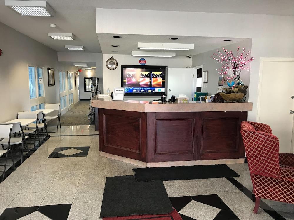& Hotel Niagara Falls