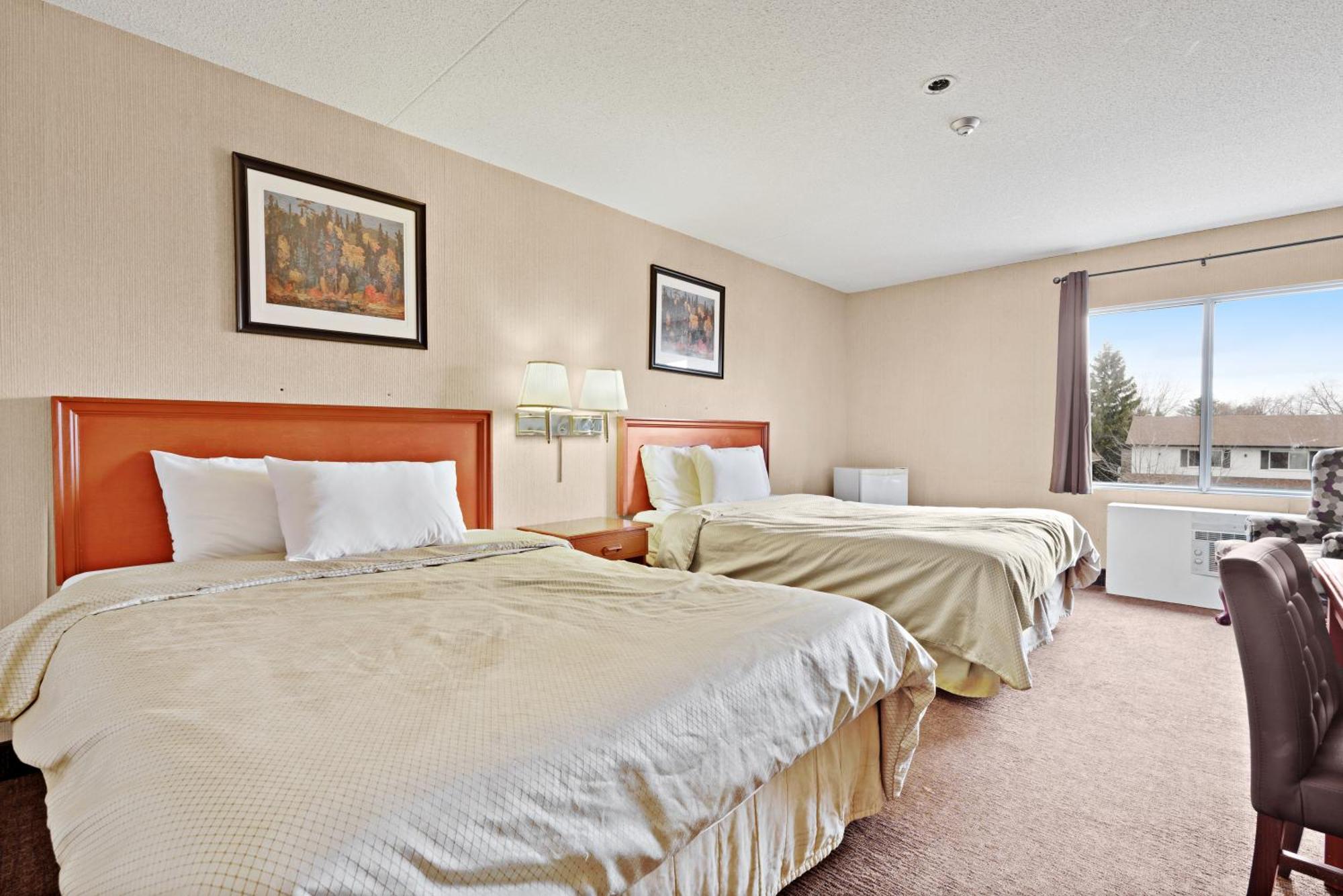 Hotel & 2*