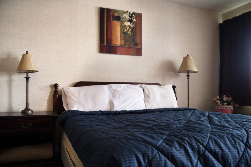Hotel & Niagara Falls